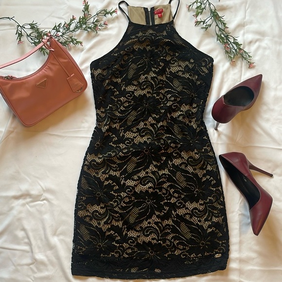Elegant Bodycon Black Lace Mini Dress • Size medium - Picture 5 of 16